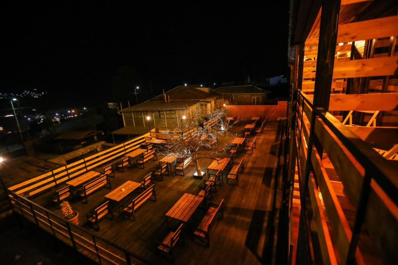 Wooden Hotel Kazbegi Exterior foto