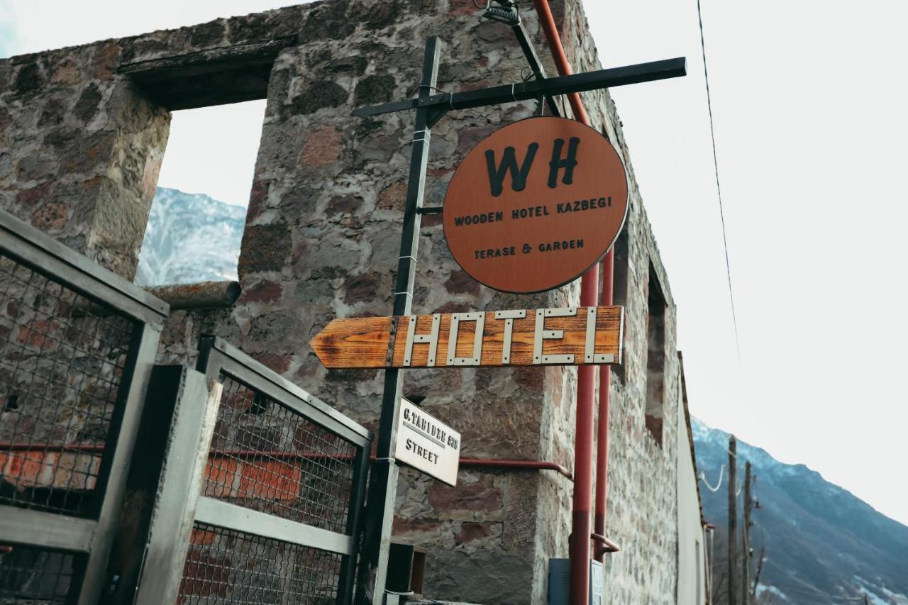 Wooden Hotel Kazbegi Exterior foto